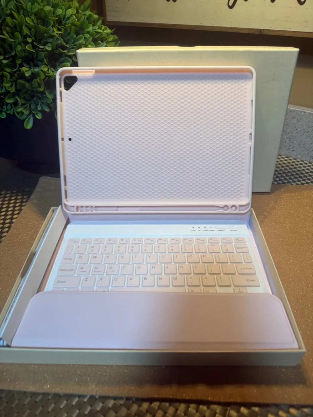 Pink Bluetooth Keyboard Case for Tablet (NWT)